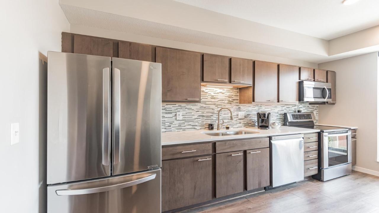 Frontdesk Confluence On 3Rd Apt Downtown Riverwalk Trails Ντε Μόιν Εξωτερικό φωτογραφία